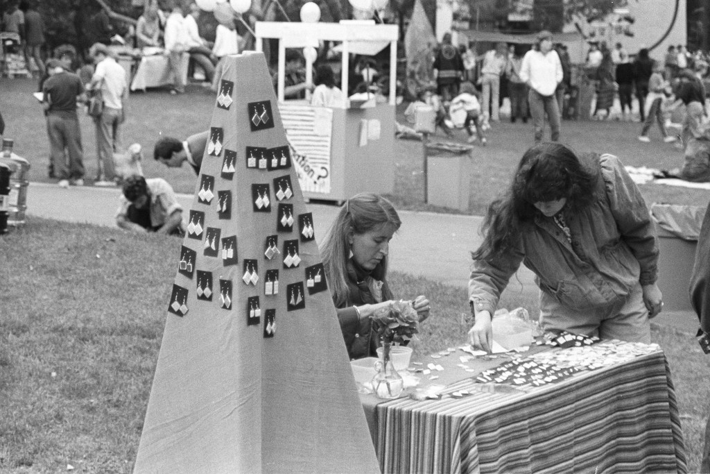 1985 - Vendors at Kohoutek