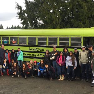 Pitzer students, faculty and staff in Vancouver Island, spring 2016.