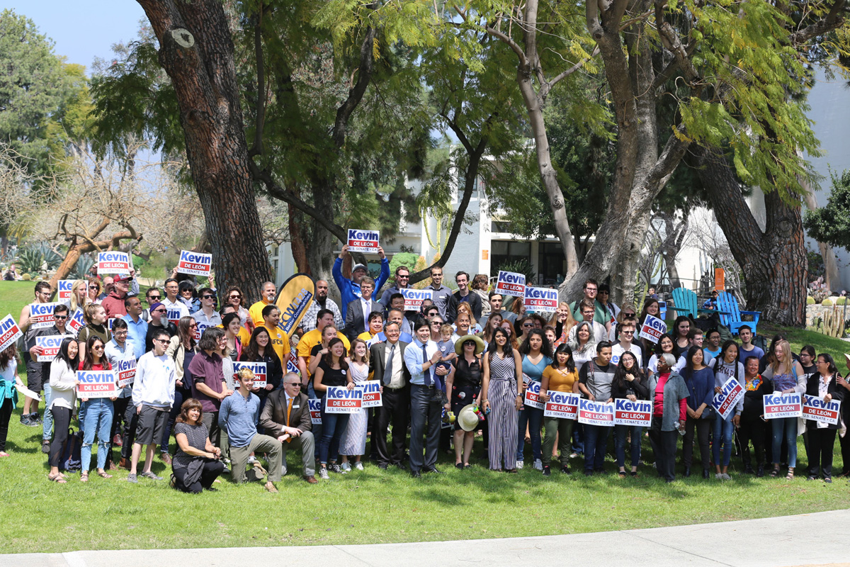Students, faculty, staff and community members after the rally.