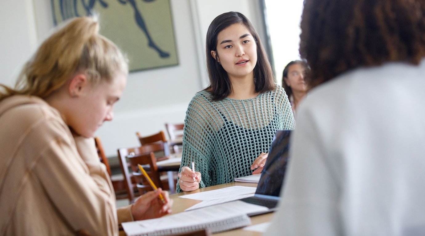 Students take part in a class discussion