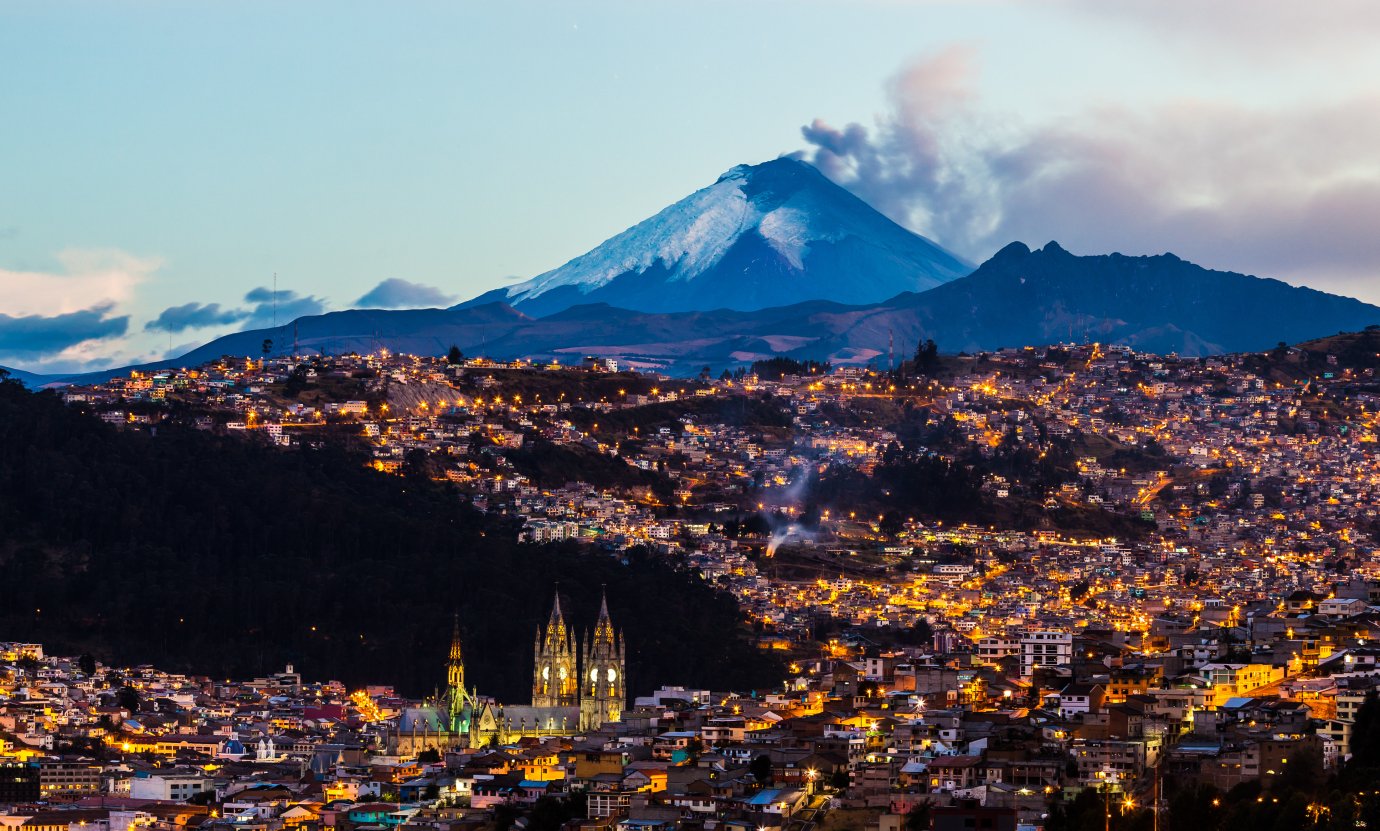 City at based of a volcano