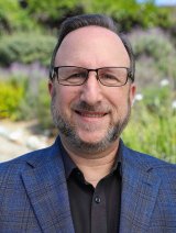 headshot of Bob Fass