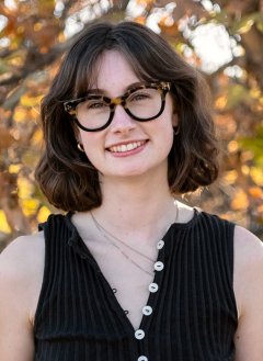 headshot of Niamh Regan