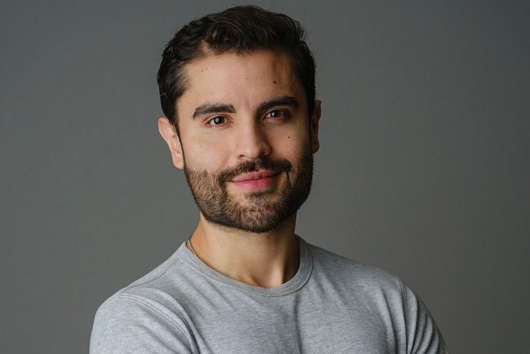 headshot of Robbie Figueroa '17