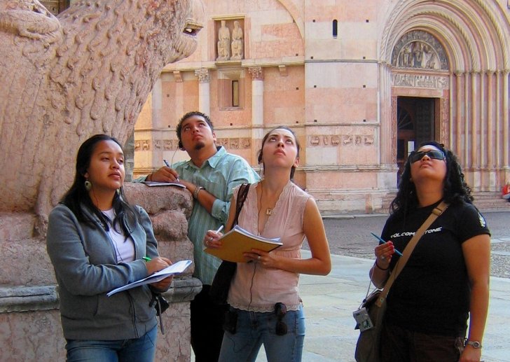 Students studying art in Italy
