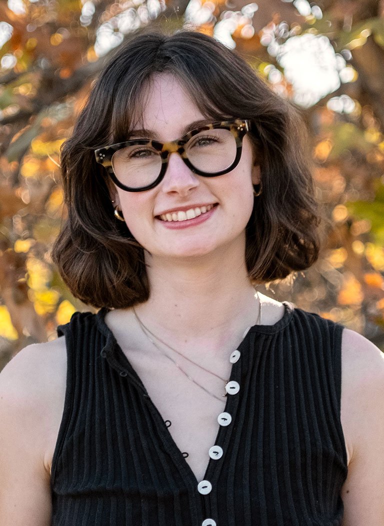 headshot of Niamh Regan
