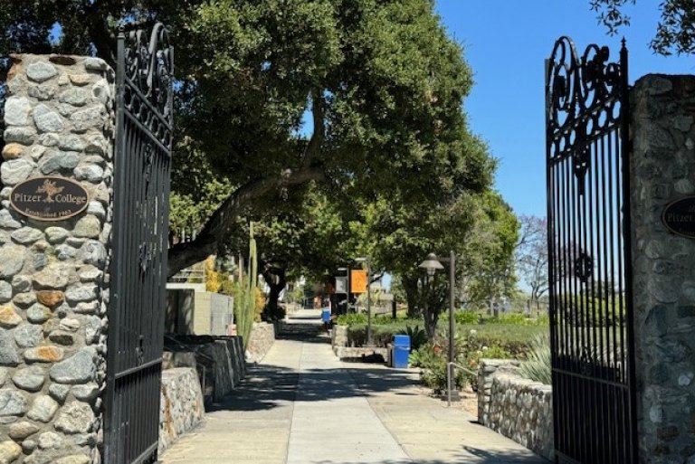 gate