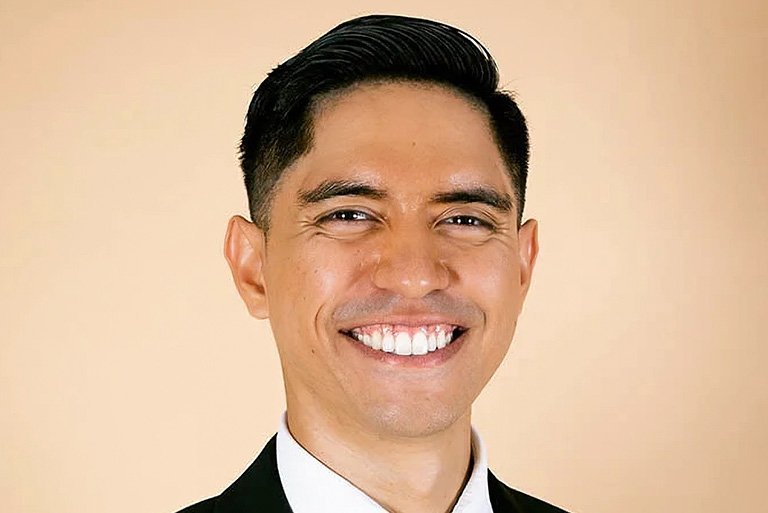 head shot of Kepa Barrett