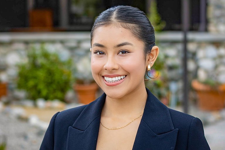 headshot of Sharon Vazquez Vite