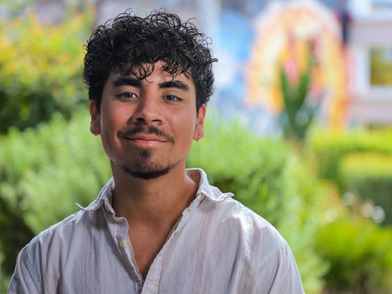 headshot of Nicholas Hernandez