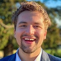 head shot of aidan henrikson